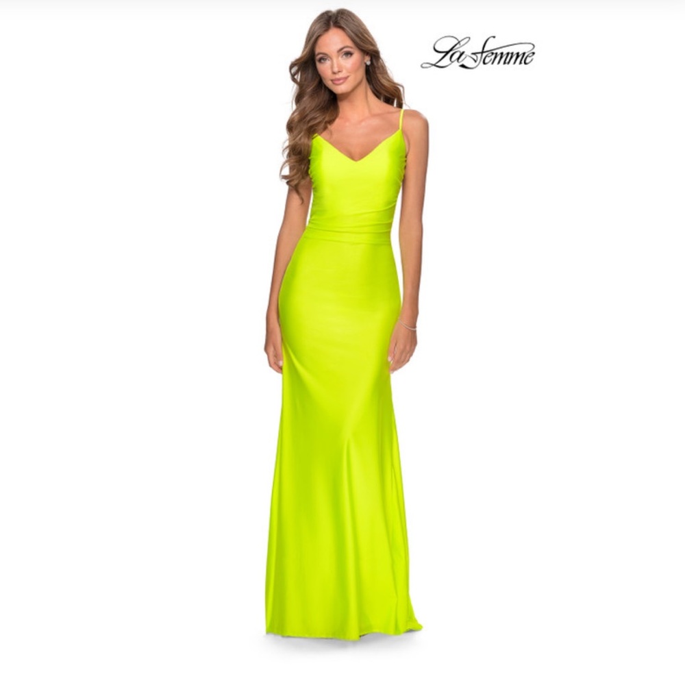 NWT La Femme prom dress